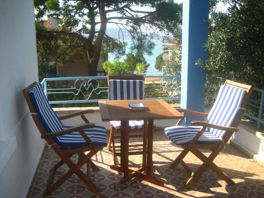 Hotel Mavi Pension Ayvalı Exterior foto